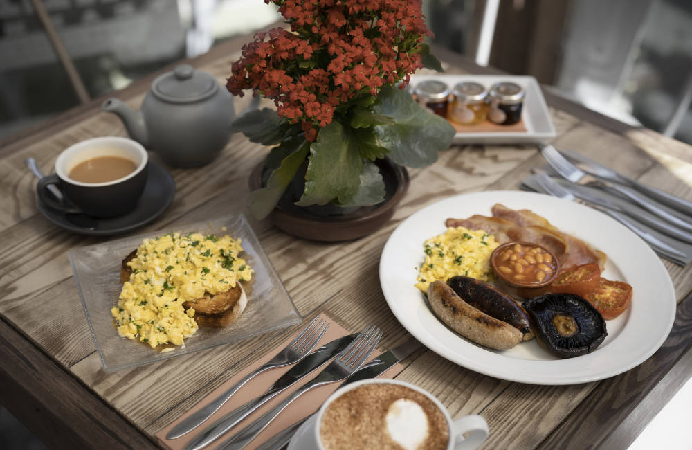 Breakfast at the White Swan Hotel in Warwickshire