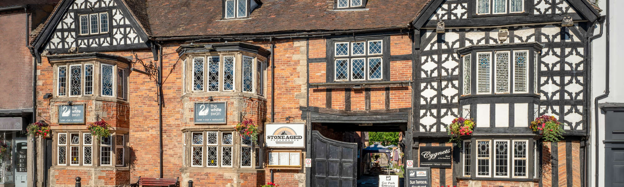 Welcome to the White Swan Hotel in Henley-in-Arden